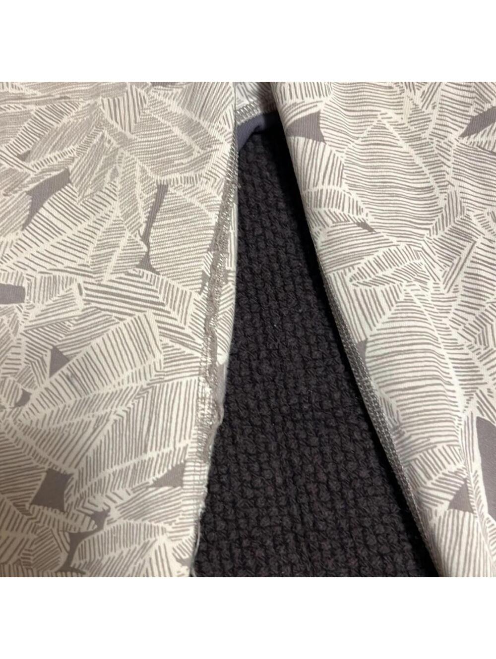 Athleta Printed Capri Leggings Mesh Panels High Rise Women's Athletic Crop - Picture 7 of 9